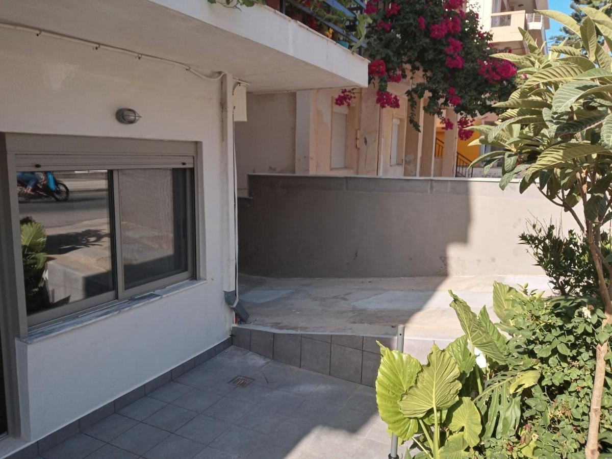 Hrysanthl Apartman Hriszí Aktí Haniá Kültér fotó