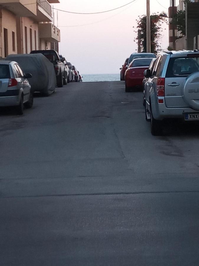 Hrysanthl Apartman Hriszí Aktí Haniá Kültér fotó